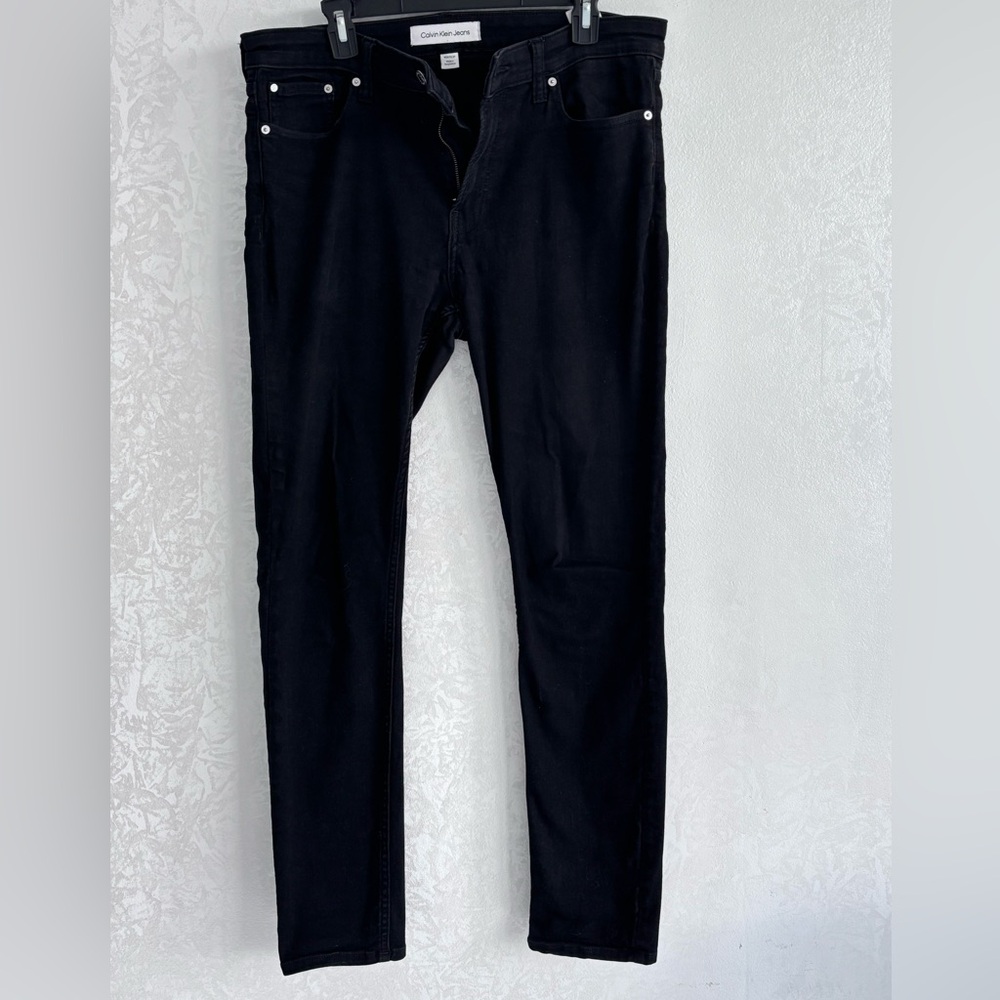 Calvin Klein Men's Skinny Stretch Jeans in Black W34 X L32 - Picture 2 of 8